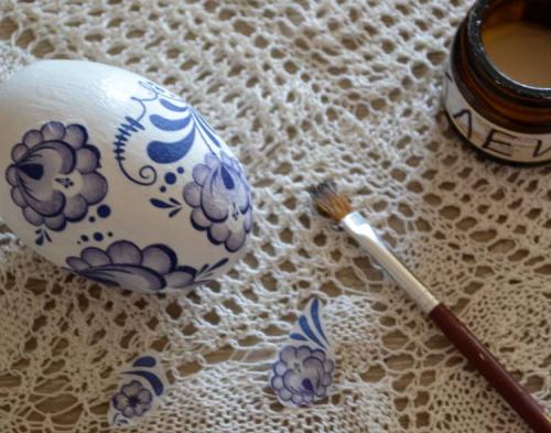 Деревянные пасхальные яйца декупаж. Декупаж пасхальных яиц салфетками: 5 мастер-классов для начинающих