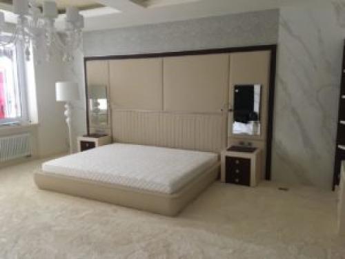 Спинка для кровати. Способы изготовления мягкого изголовья  