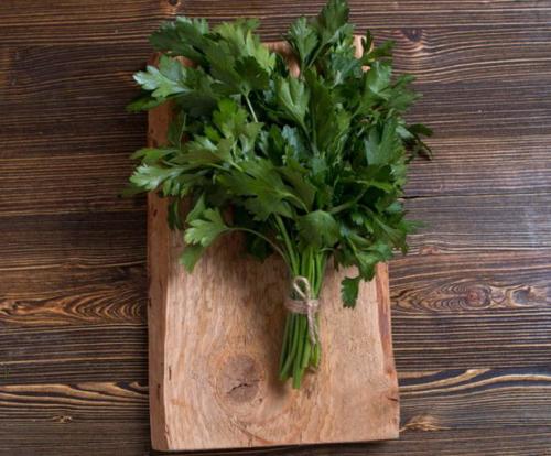 В чем хранить овощи на кухне. Как хранить овощи дома