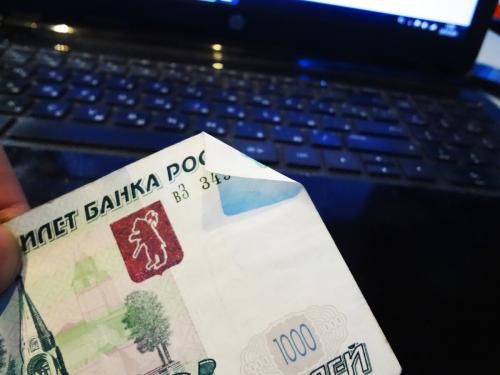 Что хранить в кошельке для привлечения денег. Как правильно хранить деньги в кошельке.