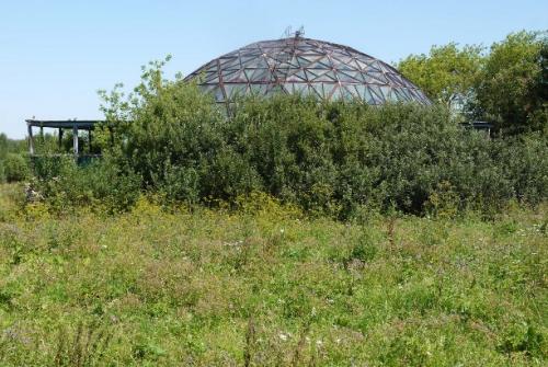 Заброшенный бассейн в деревне федоровка. «Венецианский» бассейн для инженеров и пионеров