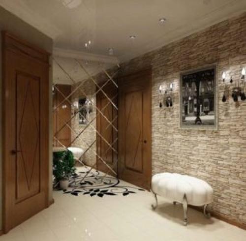 Зеркальная стена в прихожей. Зеркала с подсветкой