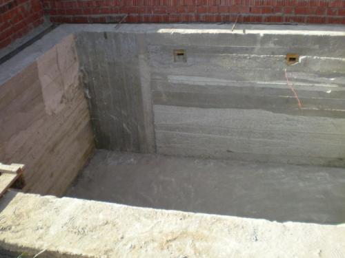 Бассейн во дворе. Как построить бассейн своими руками – делаем бетонный бассейн на даче (подробная инструкция) 34