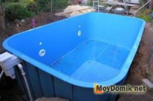 Бассейны во дворе. Как построить бассейн своими руками – делаем бетонный бассейн на даче (подробная инструкция) 06