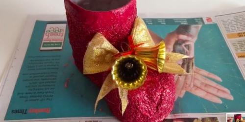 Новогодние украшения. Сапожок из пластиковой бутылки