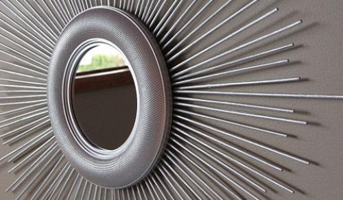 Оформить стену зеркалами. 6 приемов украшения стен зеркалами