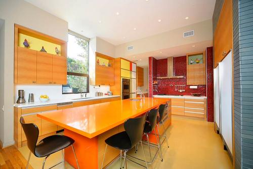 Сочетание бежевого и серого на кухне. Нюансы сочетаемости: что к чему?