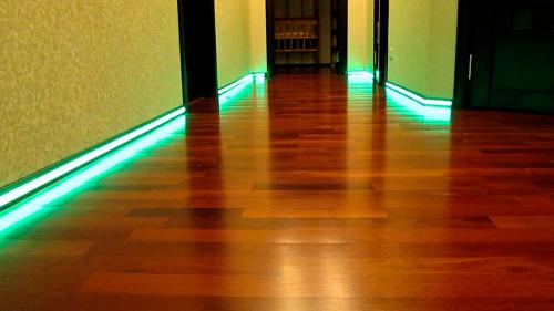 Джутовый канат вместо плинтуса. Как спрятать зазор между стеной и полом без использования плинтуса