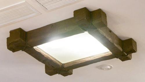 Деревянные люстры в интерьере.  Виды деревянных люстр