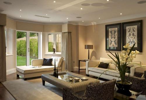 Сочетание цветов в интерьере бежевый и серый. Бежевый цвет и его сочетания в интерьере 08