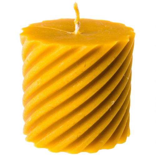 Романтик с лепестками роз и свечами. Яркий романтик: 5 эффектных вариантов использования свечей