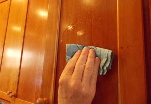 Полироль для лакированной мебели. Полировка мебели: выбор подходящего народного средства