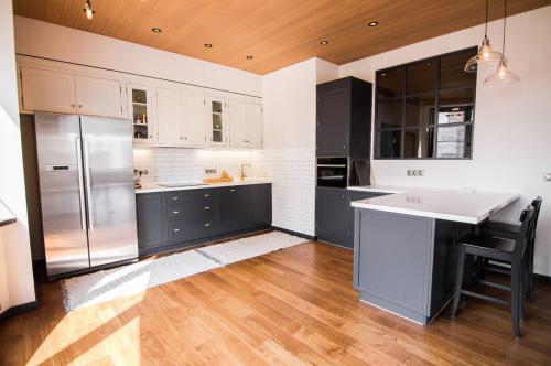 Кухня в английском стиле. Наш проект – Кухня в английском стиле с двойной рамкой