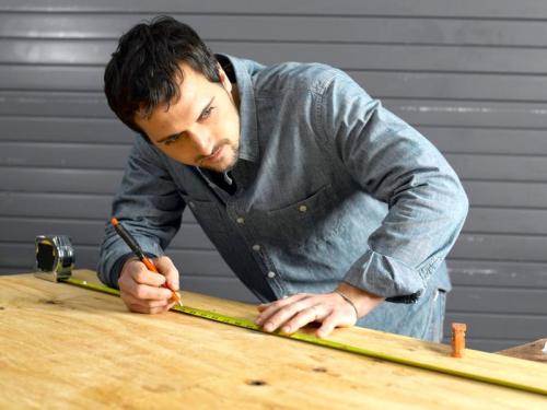 Спинки для кровати своими руками. Орнамент из гвоздей