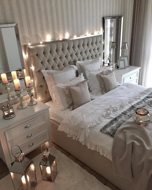 Романтик с лепестками роз и свечами. Яркий романтик: 5 эффектных вариантов использования свечей