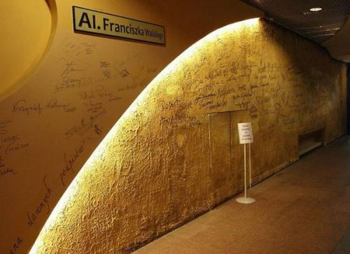 Кривой дом в польше. Кривой домик в Сопоте, Польша 07