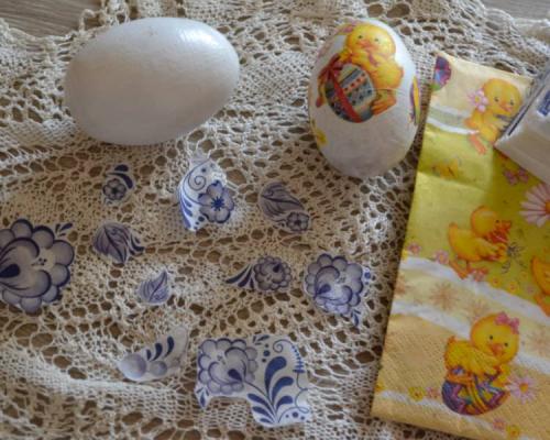 Деревянные пасхальные яйца декупаж. Декупаж пасхальных яиц салфетками: 5 мастер-классов для начинающих