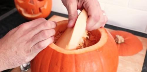 Как из тыквы сделать чучело. Как вырезать тыкву на Хэллоуин: пошаговая инструкция