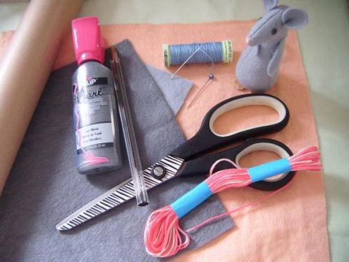 Новогодние мышки из фетра выкройки и схемы. Крыса из ткани и фетра: 10 мастер-классов