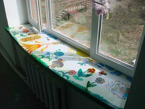 Как облагородить пластиковый подоконник. 5 достойных вариантов обновить старый деревянный или потерявший вид пластиковый подоконник