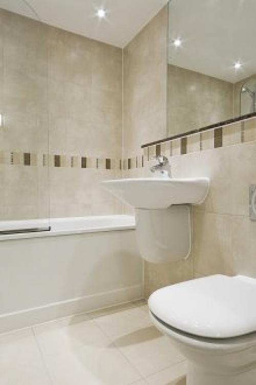 Сочетание бежевого и серого в ванной. Используем другие оттенки