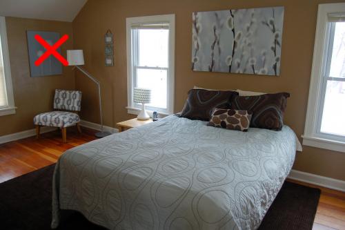 Акцентная стена в маленькой спальне. 6 ошибок в интерьере спальни, которые допускают почти все
