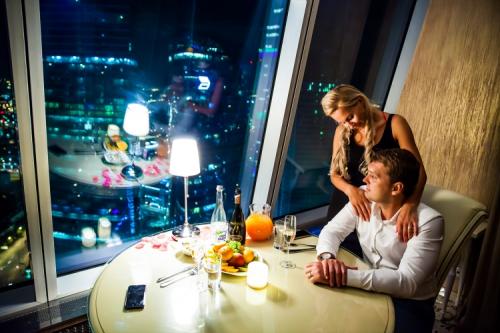 Романтический вечер для любимого в домашних условиях. Как устроить романтический ужин для любимого человека