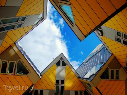 Кубические дома. Жизнь по наклонной: дома-кубы в Роттердаме