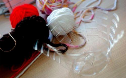 Ваза для цветов своими руками из бутылки. Вазы из пластиковых бутылок