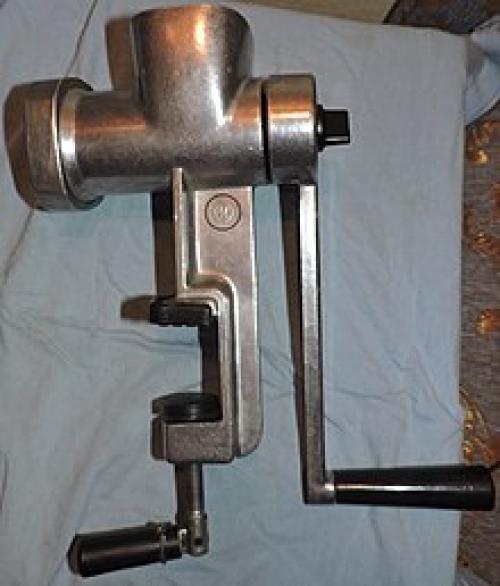 При покупке мясорубки на что обратить внимание при. Материалы изготовления основных деталей и узлов 08 При покупке мясорубки на что обратить внимание при. Материалы изготовления основных деталей и узлов 08