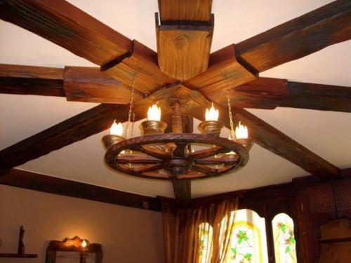 Люстры в деревянный интерьер. Красивые светильники из дерева в интерьере — 120 фото лучших моделей и обзор лучших идей 2019 года