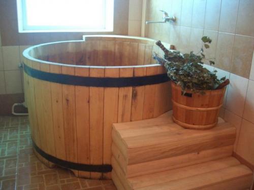 Интерьер помывочной комнаты в бане. Важные условия для создания интерьера 17