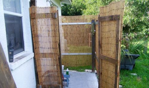 Летний душ своими руками чертежи. Летний душ –, как построить для дачи своими руками? Идеи, чертежи и лучшие проекты (85 фото)