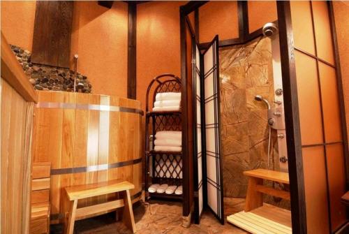 Интерьер помывочной комнаты в бане. Важные условия для создания интерьера 09