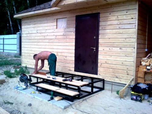 Каркас для крыльца из металла. Как сделать лестницу на крыльцо своими руками? 02