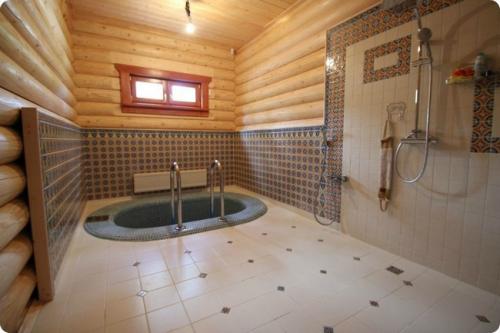 Интерьер помывочной комнаты в бане. Важные условия для создания интерьера 15