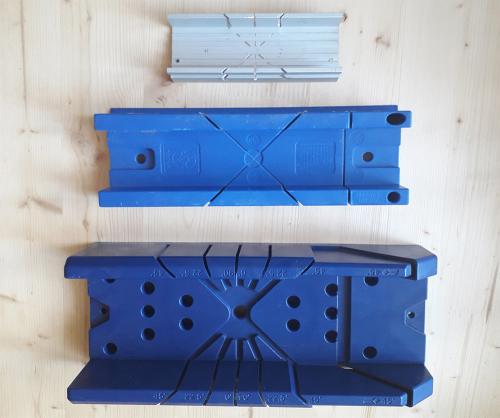 Как резать углы потолочного плинтуса со стуслом. Инструменты для резки плинтуса