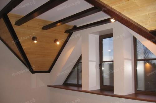 Потолок с декоративными балками. Где использовать 15