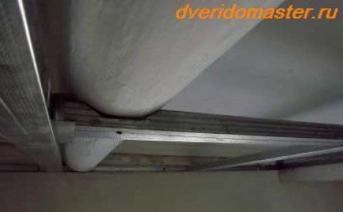 Потолок с декоративными балками. Где использовать 24