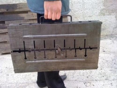 С чего сделать мангал. Способ третий: на каркасе из уголков 04