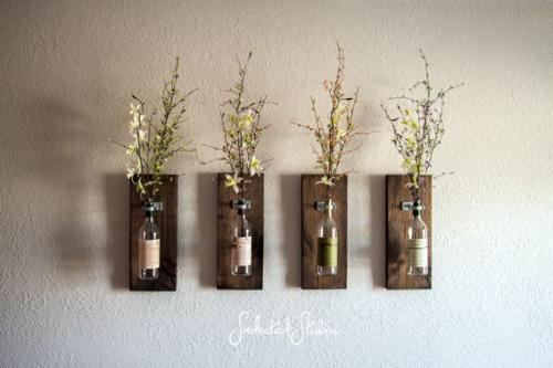 Стеклянные бутылки в интерьере. Винные бутылки: стильное применение в декоре интерьера