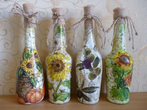 Стеклянные бутылки в интерьере. Винные бутылки: стильное применение в декоре интерьера