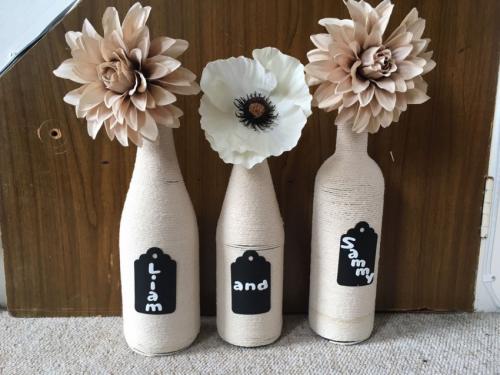 Бутылки в интерьере кухни. Декор бутылок – 65 фото роскошных проектов украшения пустых бутылок для украшения интерьера