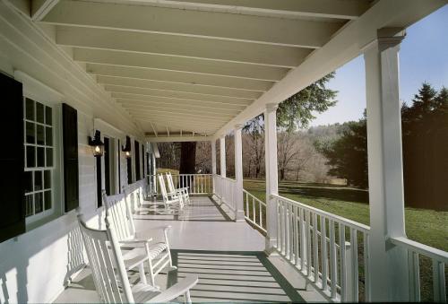 Полукруглое крыльцо из металла. Крыльцо — идеи строительства своими руками. 120 фото лучших проектов современности