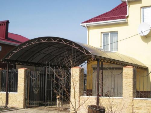 Навес из поликарбоната к дому. Навесы из поликарбоната — самостоятельное изготовление и особенности проектирования (100 фото)