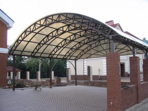 Легкие Навесы из поликарбоната. Навесы из поликарбоната — обзор лучших проектов и особенности выбора красивых идей оформления для навеса (105 фото)