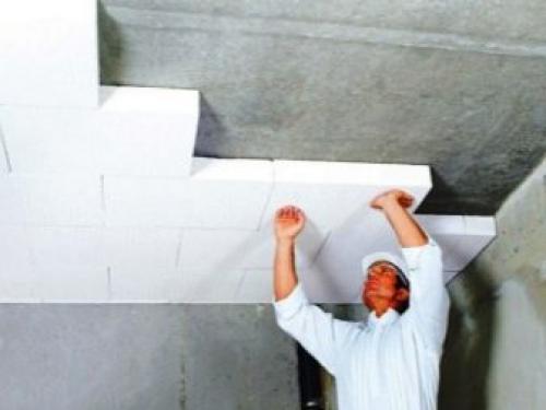 Как построить гараж из профлиста. Фундамент под гараж из профнастила 15