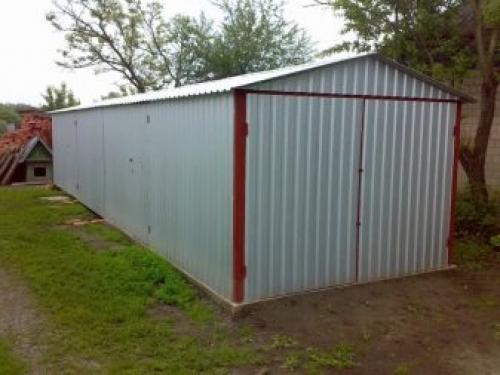 Гаражи из профнастила. Особенности: плюсы и минусы 04