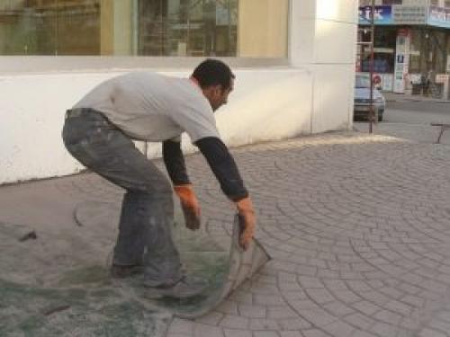 Формы своими руками для печатного бетона. Разнообразие и применение