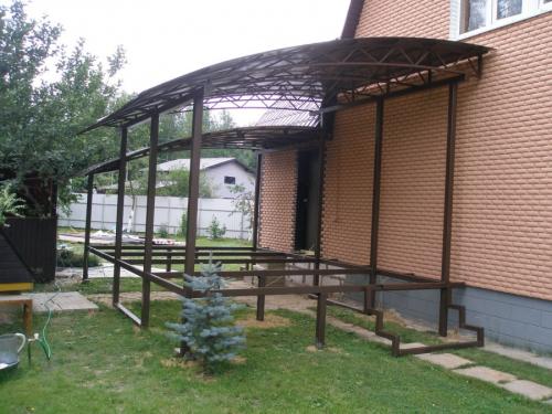 Навес из поликарбоната на даче. Навесы из поликарбоната — самостоятельное изготовление и особенности проектирования (100 фото)
